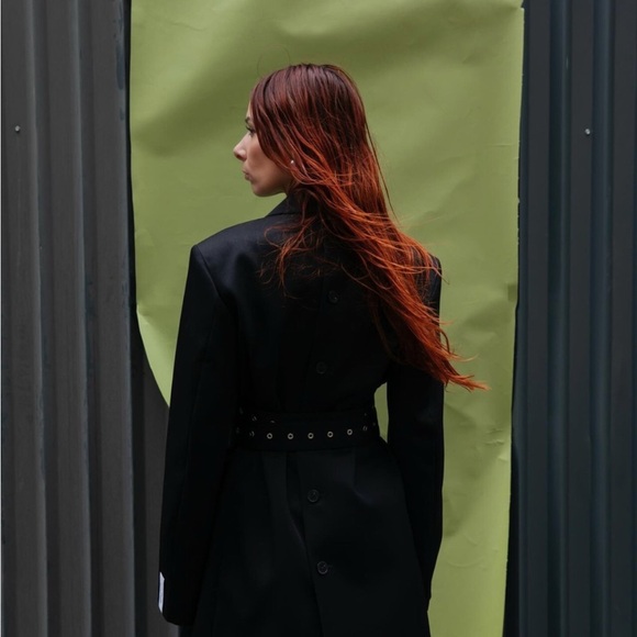 Industrial Chic Black Belted Blazer - Picture 5 of 9